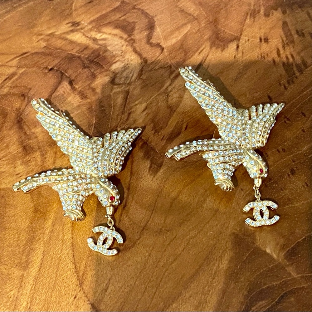 Chanel Eagle Earrings 2001 VERY RARE